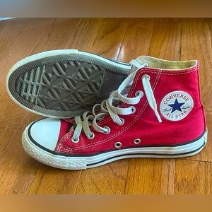 Red chuck taylor converse high tops youth size 2